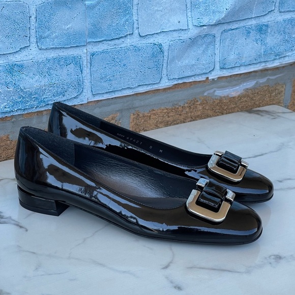 Stuart Weitzman Shoes - Stuart Weitzman buckled patent leather shoes size 8